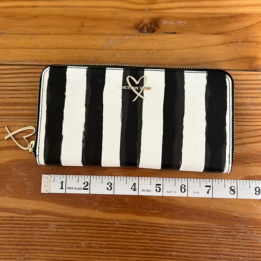 Set of 4 Victoria’s Secret wallet/wristlet/coin pouch, NWOT - Picture 4 of 8